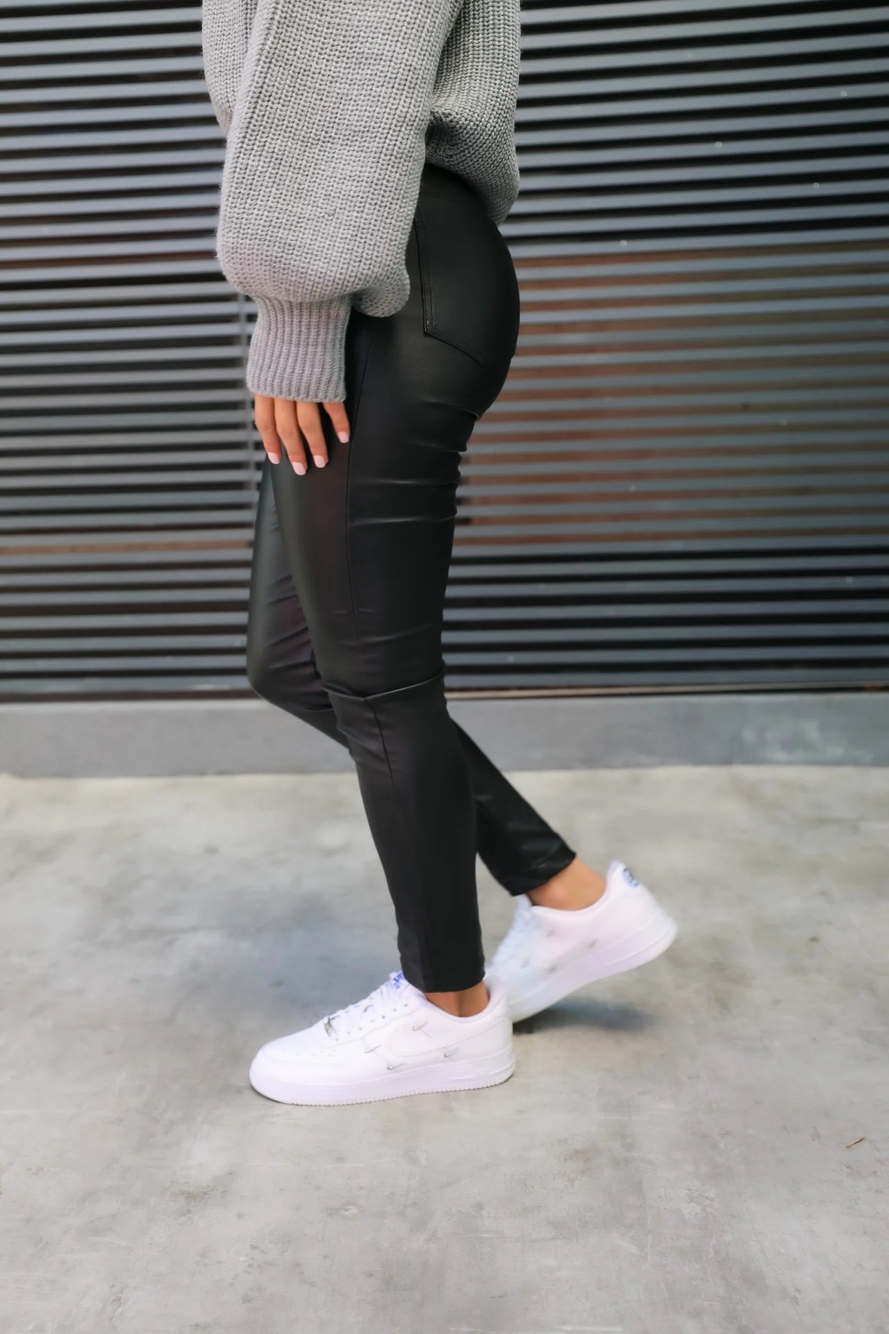 PANTALÓN KATIA - BLACK