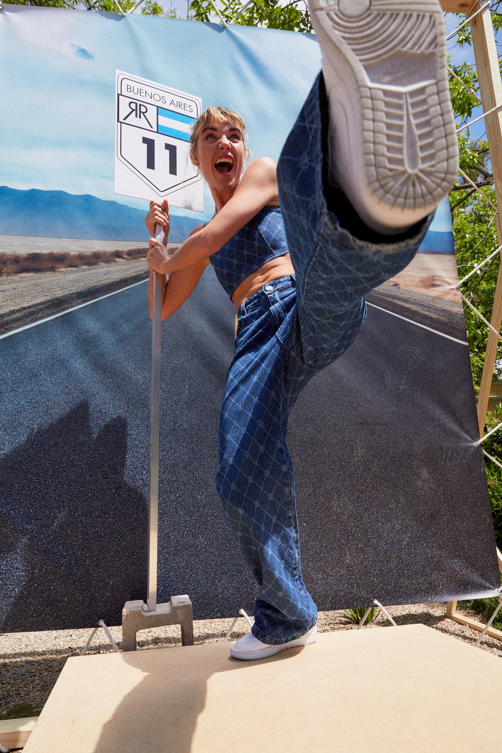 JEAN Nº 8 - THE OVERSIZE MONOGRAM I