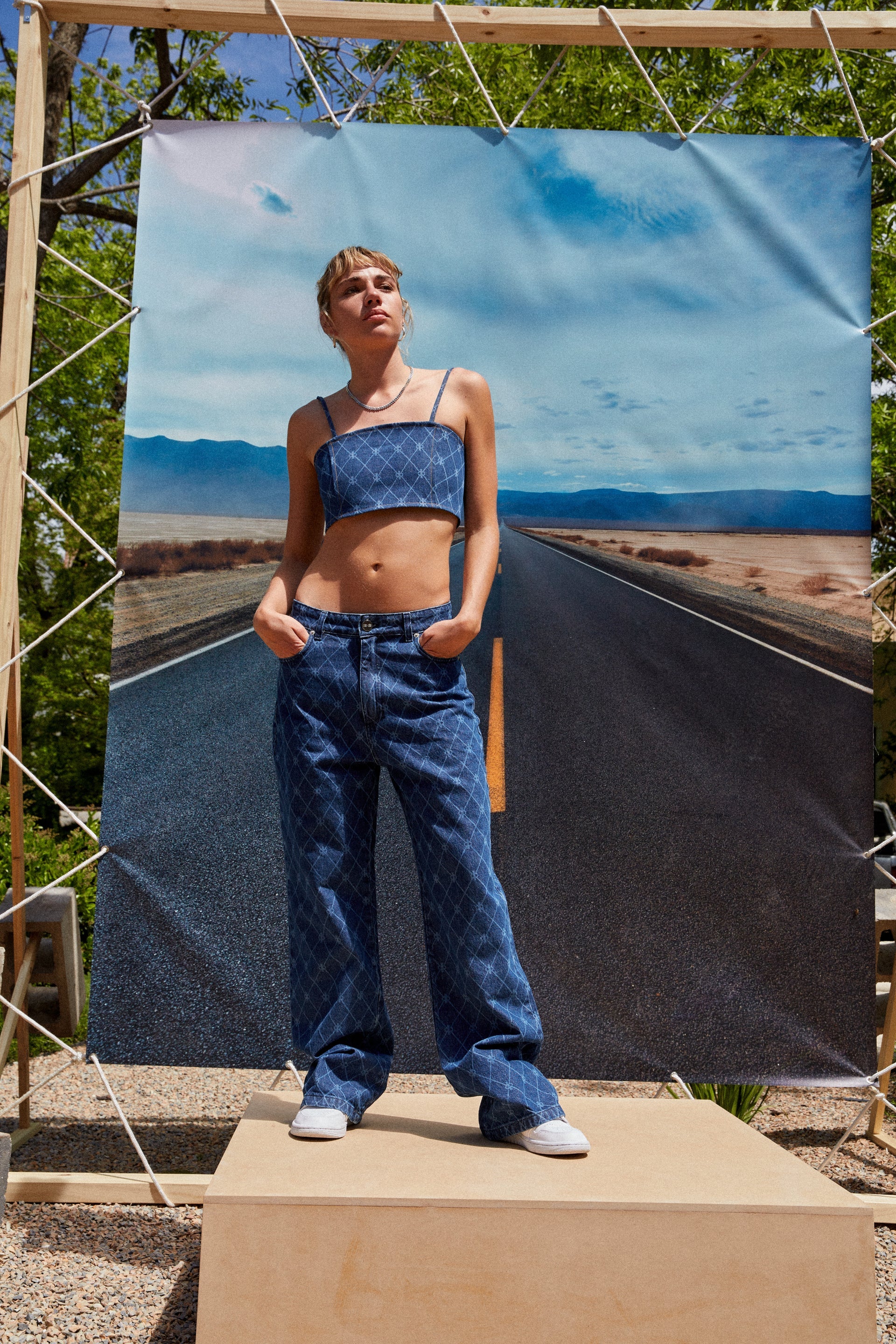 JEAN Nº 8 - THE OVERSIZE MONOGRAM I