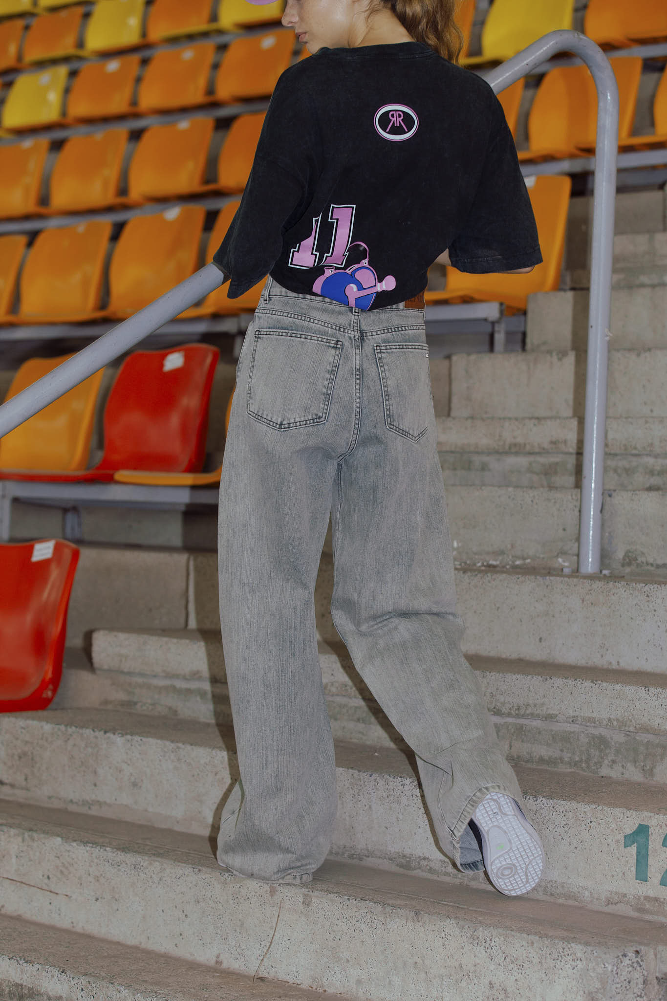 JEAN Nº 1 - THE OVERSIZE GREY