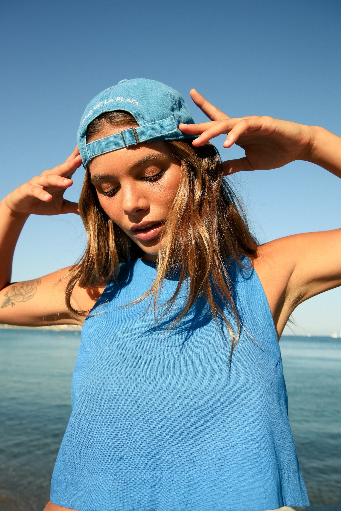TOP ROBERTA - BLUE