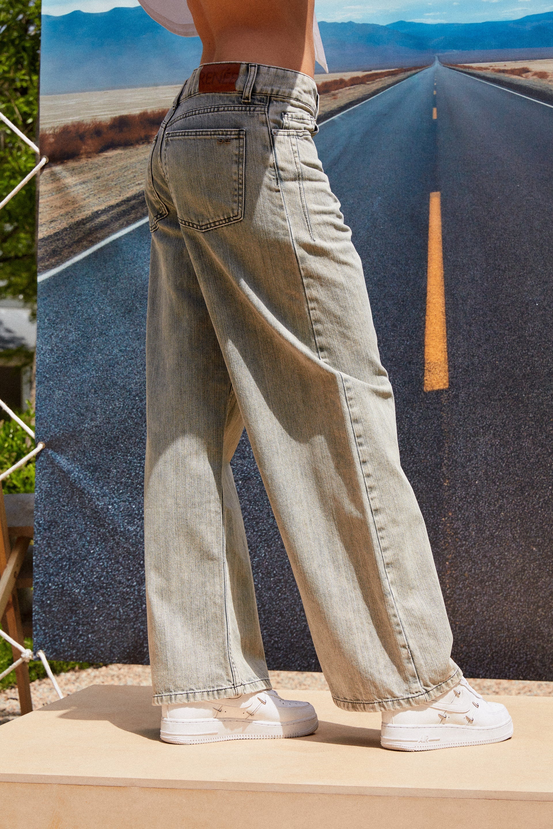 JEAN Nº 1 - THE OVERSIZE GREY