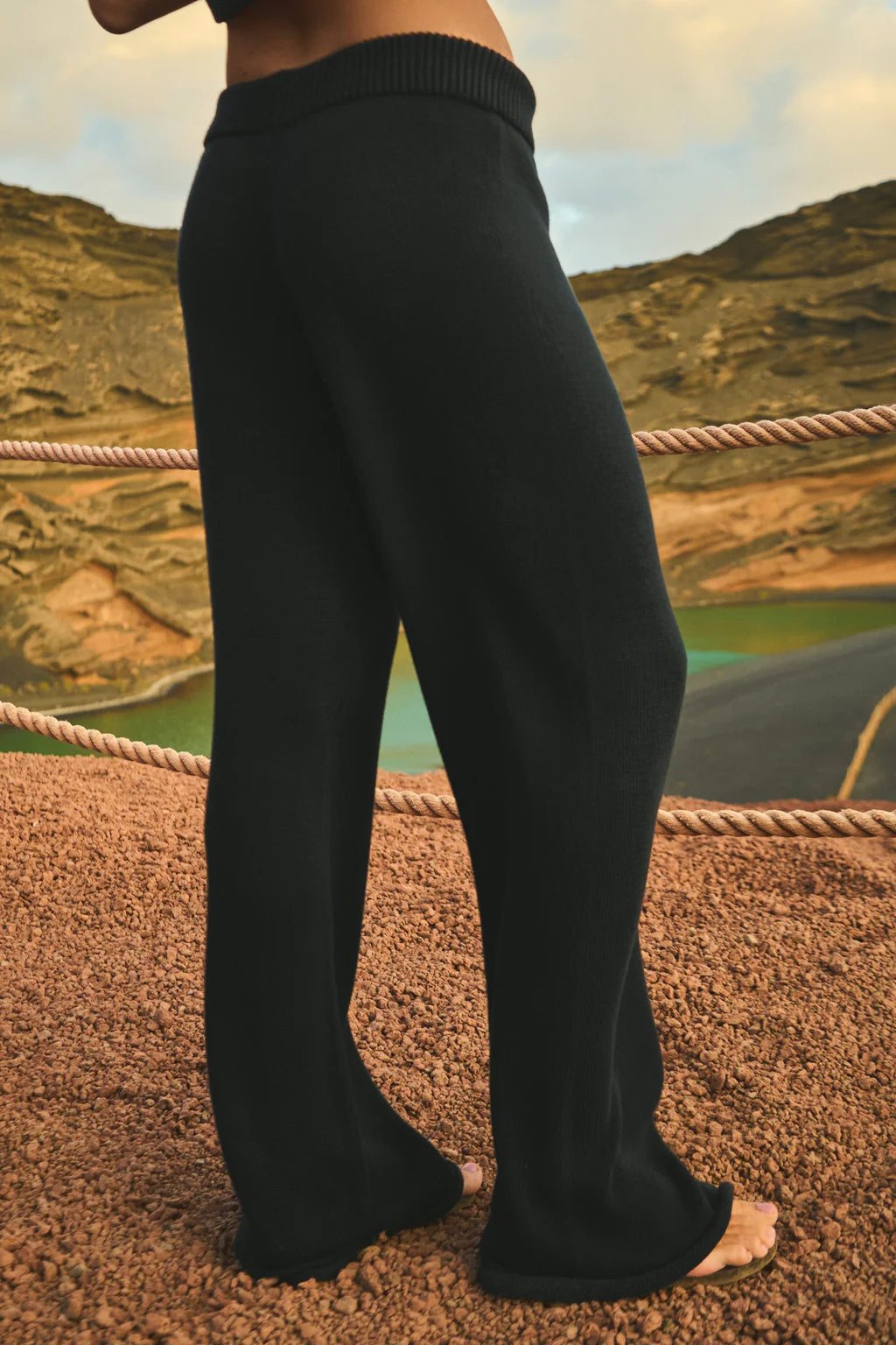 PANTALÓN VIENTO - BLACK