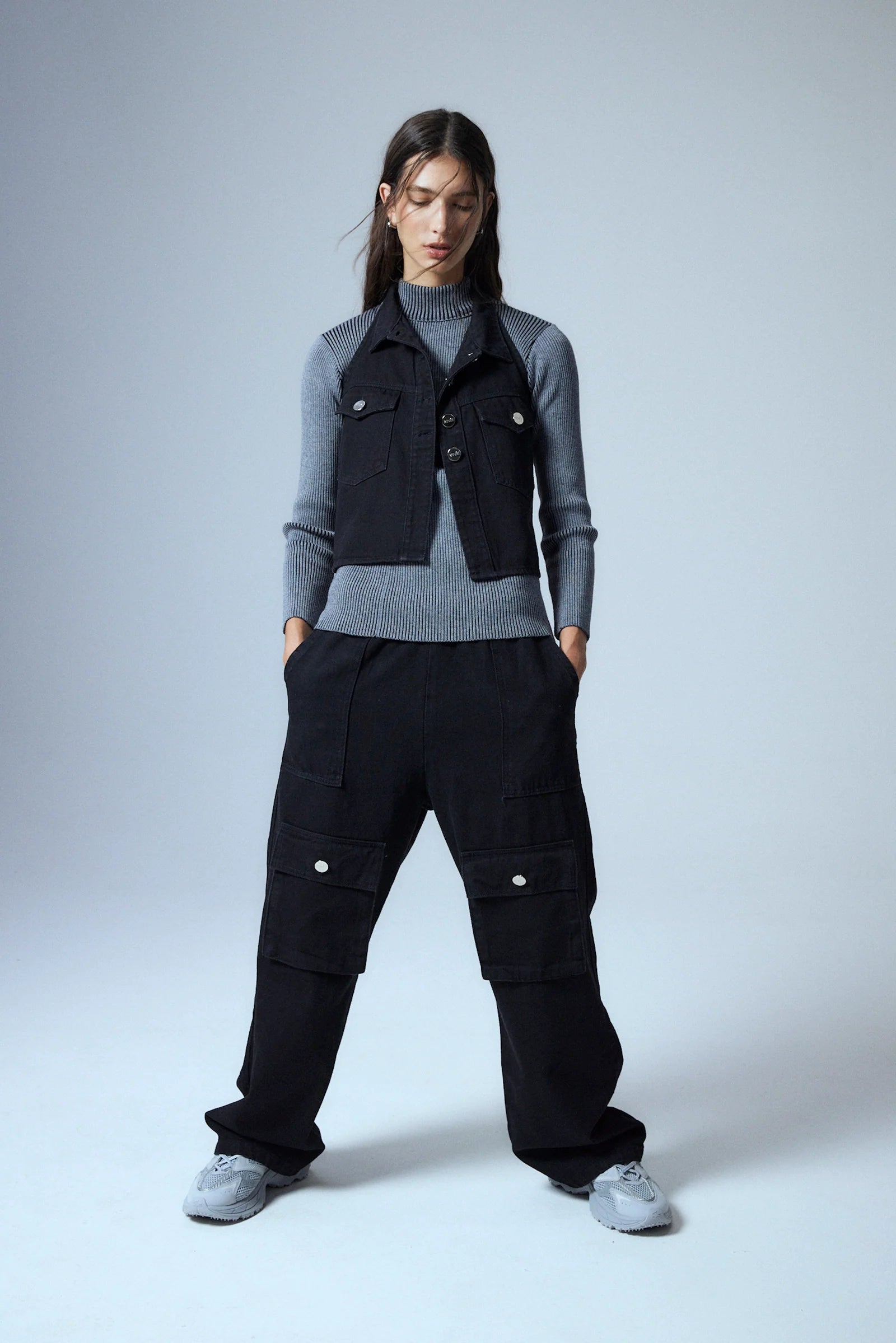 JEAN Nº23 - THE CARGO BLACK