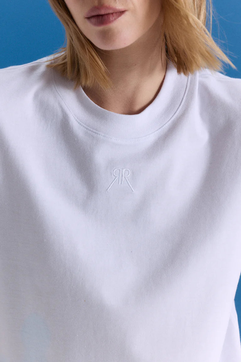 REMERA ESMERALDA OFF WHITE